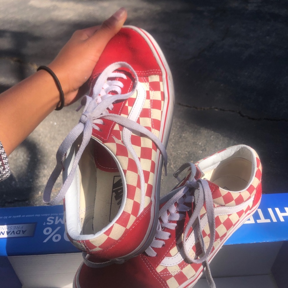 Red checkered vans❤️